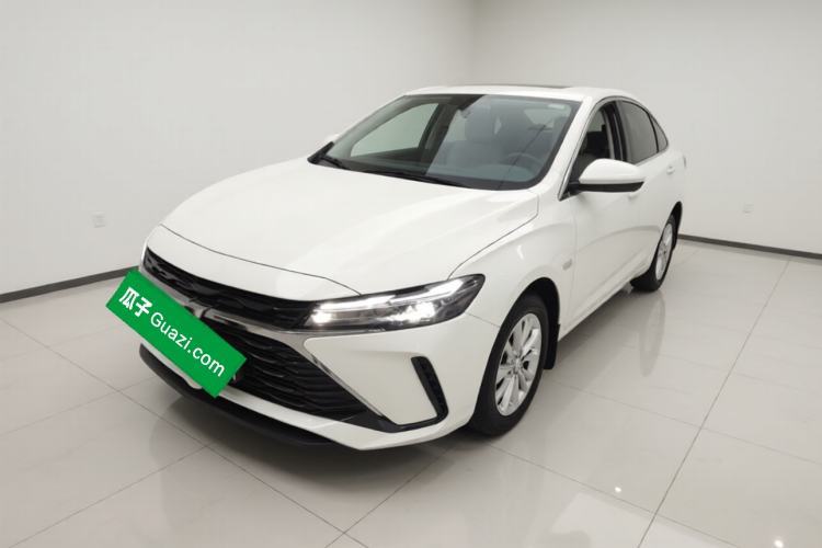 Chevrolet Monza 2024 1.5L Dual-Clutch Enjoyment Edition مستعملة Guazi used car, China used car export, Used car for sale, Used  cars, Cheapest cars for sale