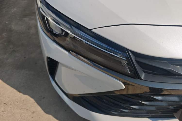 Used Chevrolet Monza 2024 1.5L Dual-Clutch Enjoyment Edition Right Front Headlight