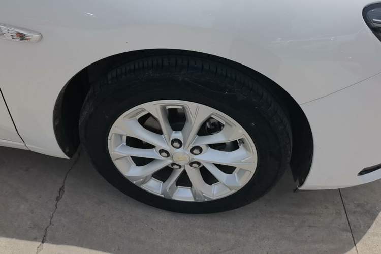 Used Chevrolet Monza 2024 1.5L Dual-Clutch Enjoyment Edition Right Front Wheel Hub