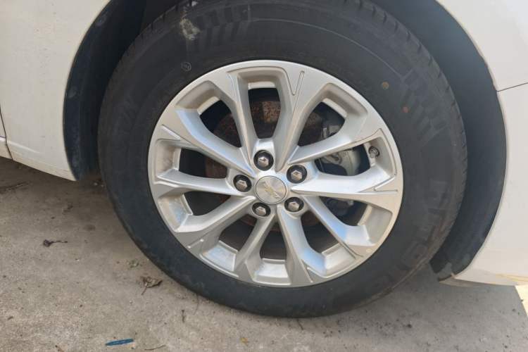 Used Chevrolet Monza 2024 1.5L Dual-Clutch Enjoyment Edition Right Front Wheel Hub