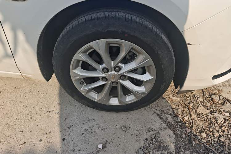 Used Chevrolet Monza 2024 1.5L Dual-Clutch Enjoyment Edition Right Front Wheel Hub