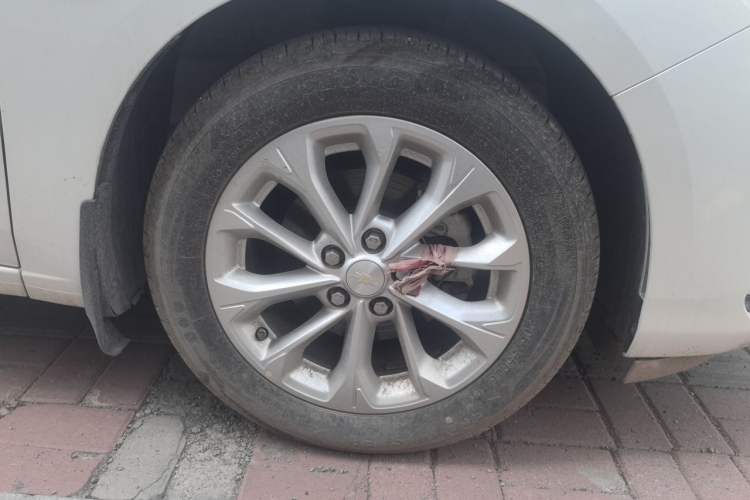 Used Chevrolet Monza 2024 1.5L Dual-Clutch Enjoyment Edition Right Front Wheel Hub