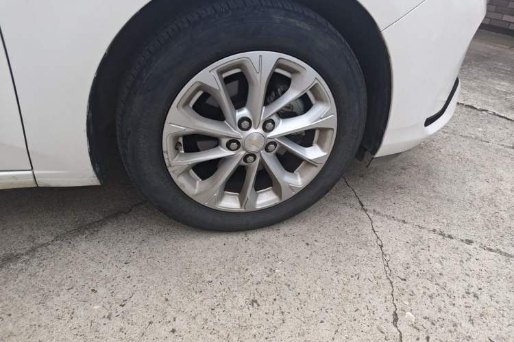 Used Chevrolet Monza 2024 1.5L Dual-Clutch Enjoyment Edition Right Front Wheel Hub