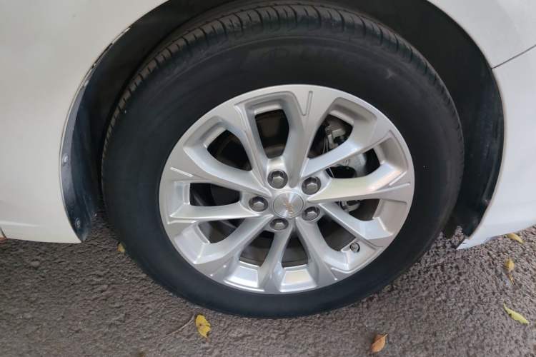 Used Chevrolet Monza 2024 1.5L Dual-Clutch Enjoyment Edition Right Front Wheel Hub