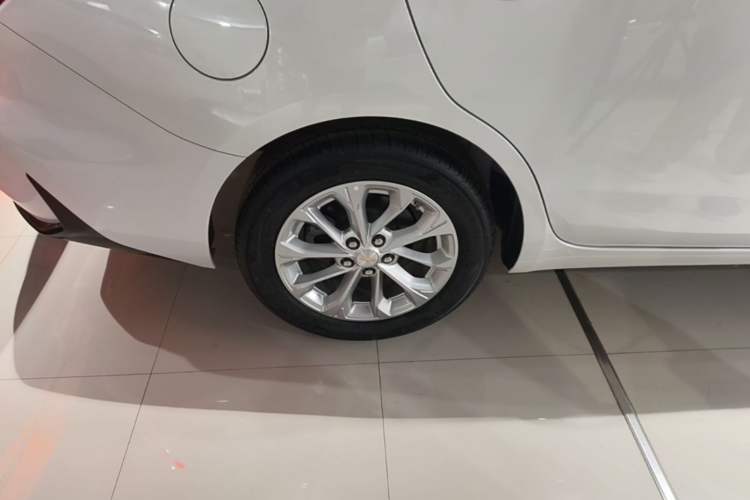 Used Chevrolet Monza 2024 1.5L Dual-Clutch Enjoyment Edition Right Rear Wheel Hub
