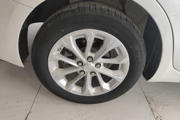 Used Chevrolet Monza 2024 1.5L Dual-Clutch Enjoyment Edition Right Rear Wheel Hub