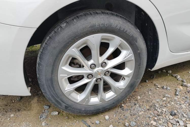 Used Chevrolet Monza 2024 1.5L Dual-Clutch Enjoyment Edition Right Rear Wheel Hub