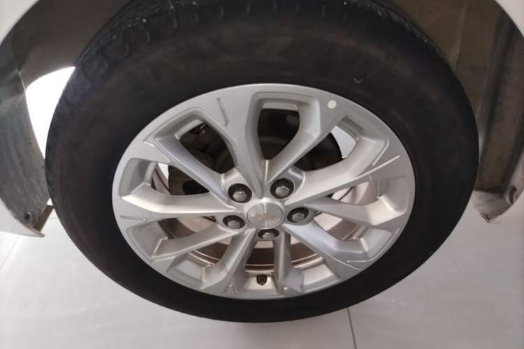 Used Chevrolet Monza 2024 1.5L Dual-Clutch Enjoyment Edition Right Rear Wheel Hub