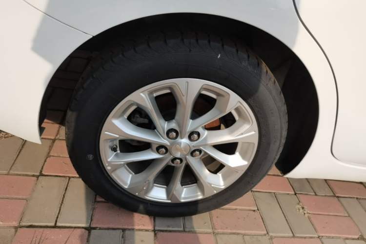 Used Chevrolet Monza 2024 1.5L Dual-Clutch Enjoyment Edition Right Rear Wheel Hub