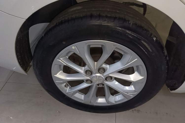 Used Chevrolet Monza 2024 1.5L Dual-Clutch Enjoyment Edition Right Rear Wheel Hub
