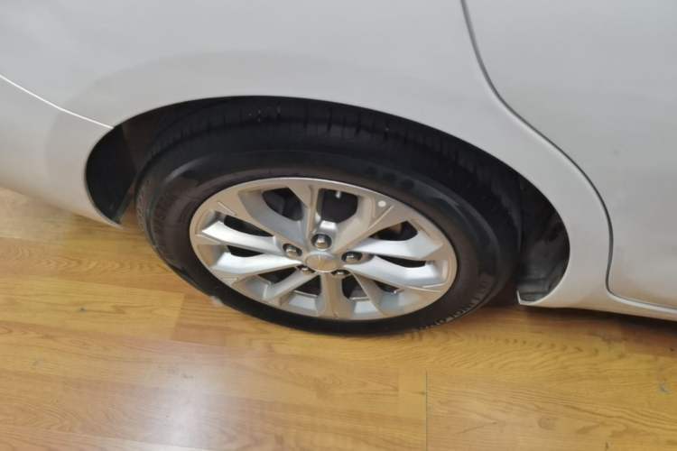 Used Chevrolet Monza 2024 1.5L Dual-Clutch Enjoyment Edition Right Rear Wheel Hub