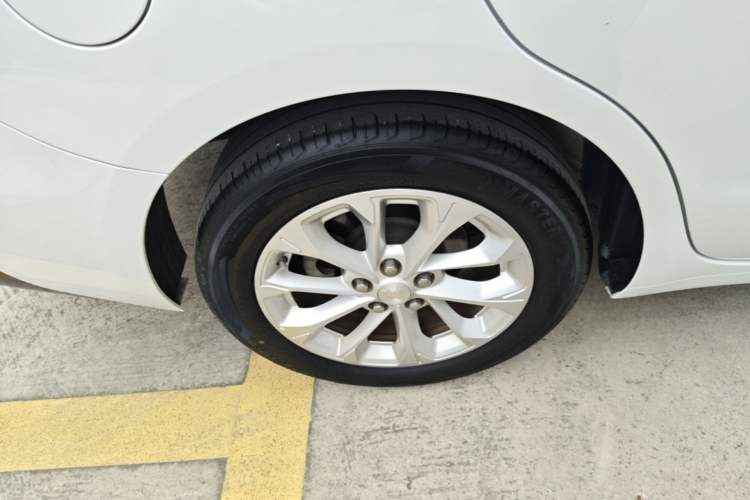 Used Chevrolet Monza 2024 1.5L Dual-Clutch Enjoyment Edition Right Rear Wheel Hub
