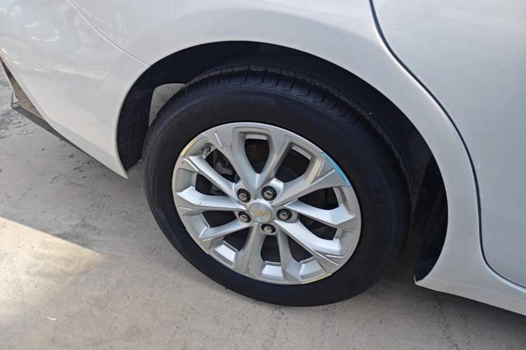 Used Chevrolet Monza 2024 1.5L Dual-Clutch Enjoyment Edition Right Rear Wheel Hub