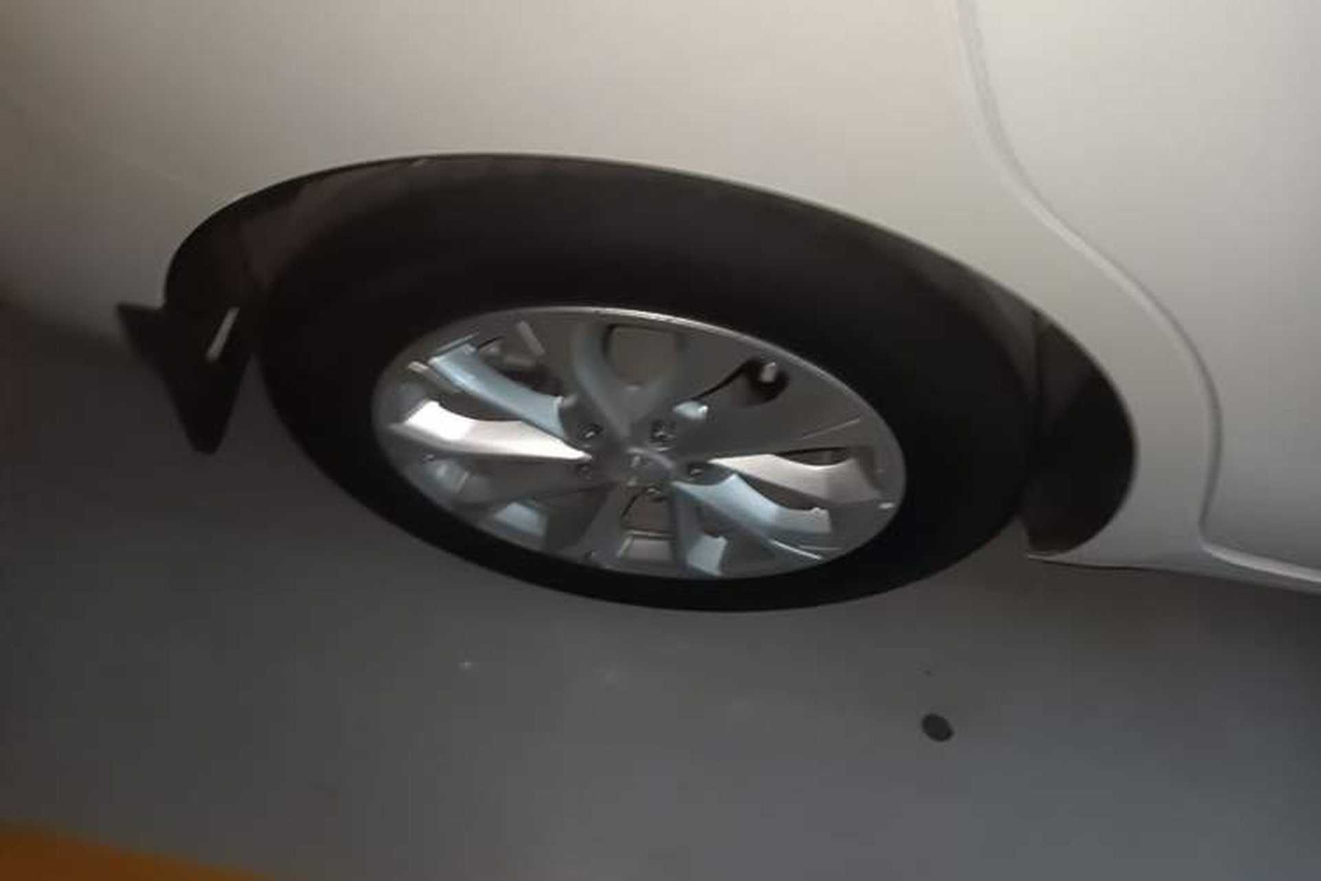 Used Chevrolet Monza 2024 1.5L Dual-Clutch Enjoyment Edition Right Rear Wheel Hub