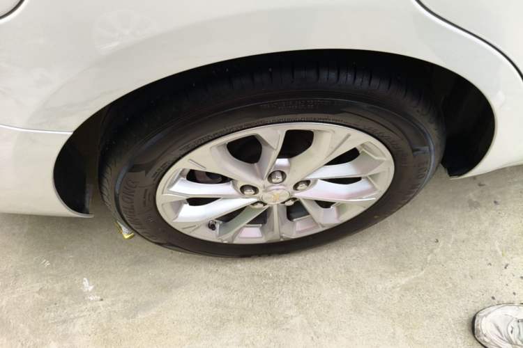 Used Chevrolet Monza 2024 1.5L Dual-Clutch Enjoyment Edition Right Rear Wheel Hub