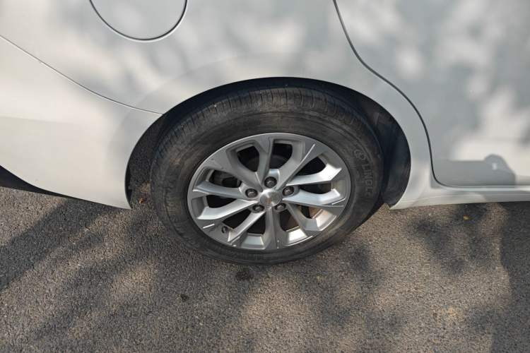 Used Chevrolet Monza 2024 1.5L Dual-Clutch Enjoyment Edition Right Rear Wheel Hub