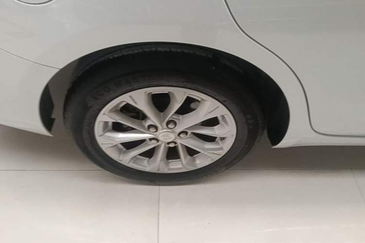 Used Chevrolet Monza 2024 1.5L Dual-Clutch Enjoyment Edition Right Rear Wheel Hub