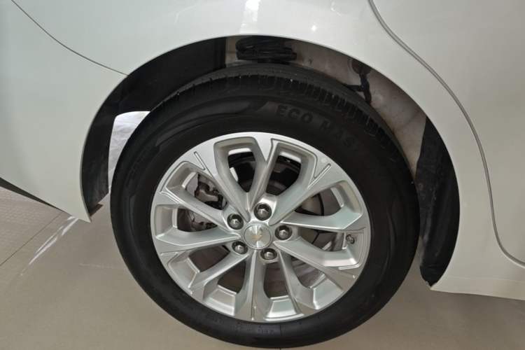 Used Chevrolet Monza 2024 1.5L Dual-Clutch Enjoyment Edition Right Rear Wheel Hub
