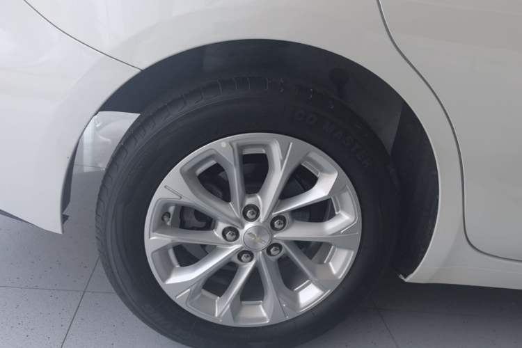 Used Chevrolet Monza 2024 1.5L Dual-Clutch Enjoyment Edition Right Rear Wheel Hub