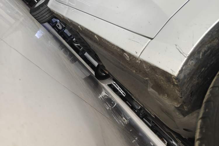 Used Chevrolet Monza 2024 1.5L Dual-Clutch Enjoyment Edition Right Side Sill