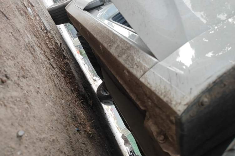 Used Chevrolet Monza 2024 1.5L Dual-Clutch Enjoyment Edition Right Side Sill