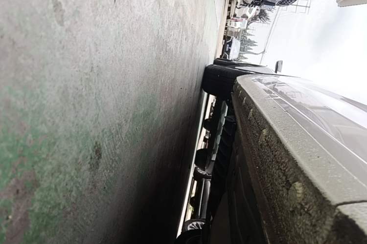 Used Chevrolet Monza 2024 1.5L Dual-Clutch Enjoyment Edition Right Side Sill