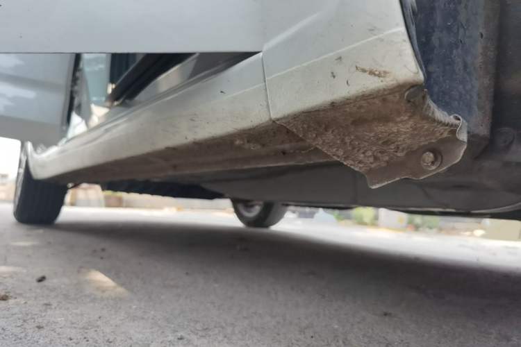 Used Chevrolet Monza 2024 1.5L Dual-Clutch Enjoyment Edition Right Side Sill