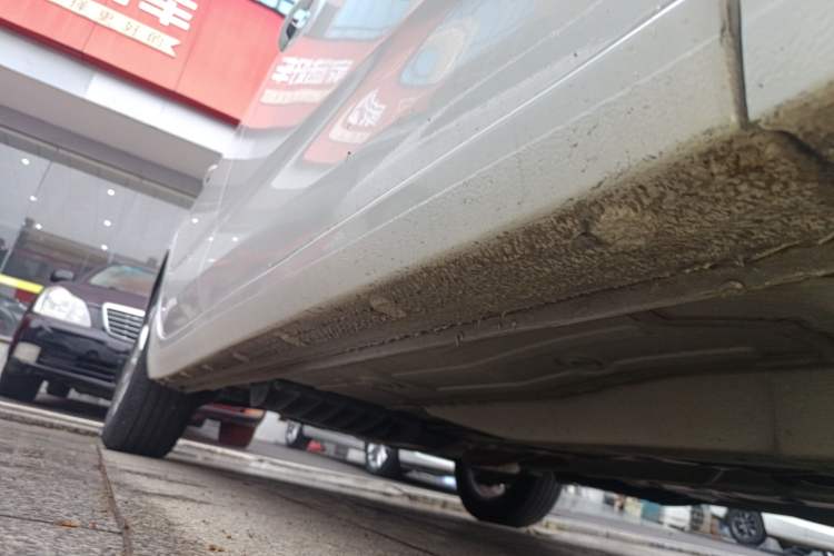 Used Chevrolet Monza 2024 1.5L Dual-Clutch Enjoyment Edition Right Side Sill
