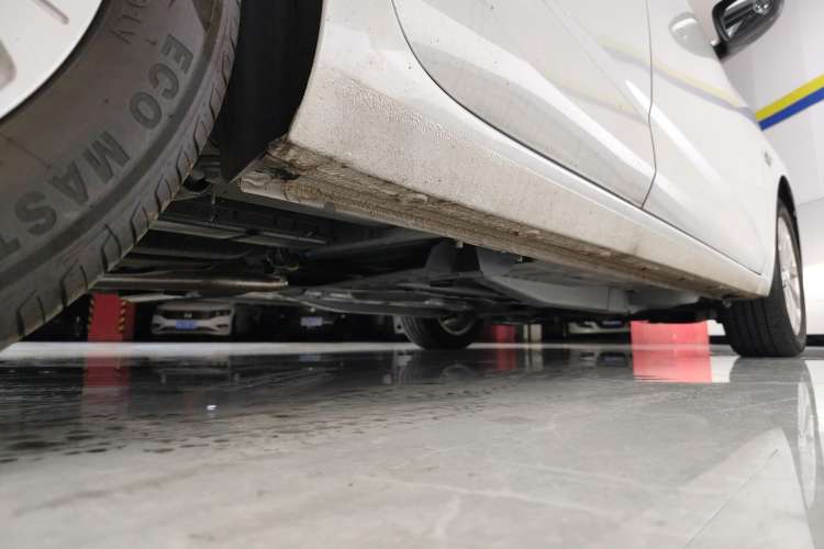 Used Chevrolet Monza 2024 1.5L Dual-Clutch Enjoyment Edition Right Side Sill