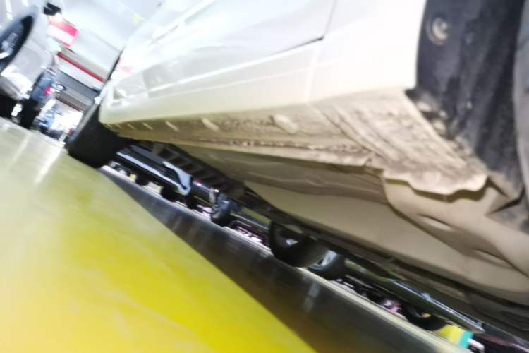 Used Chevrolet Monza 2024 1.5L Dual-Clutch Enjoyment Edition Right Side Sill