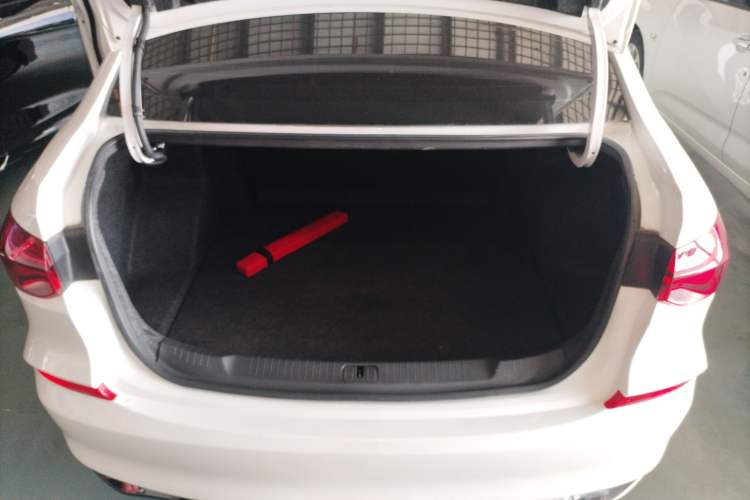 Used Chevrolet Monza 2024 1.5L Dual-Clutch Enjoyment Edition Trunk