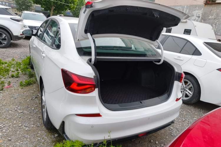 Used Chevrolet Monza 2024 1.5L Dual-Clutch Enjoyment Edition Trunk