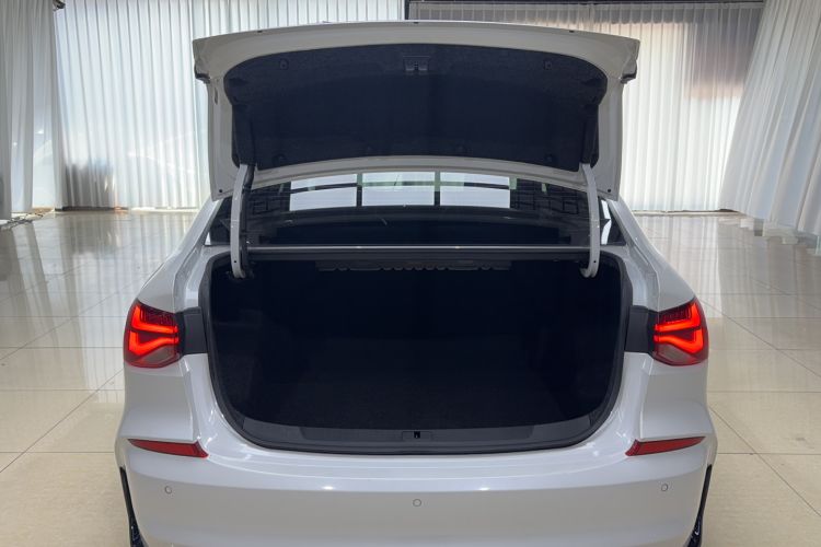 Used Chevrolet Monza 2024 1.5L Dual-Clutch Enjoyment Edition Trunk