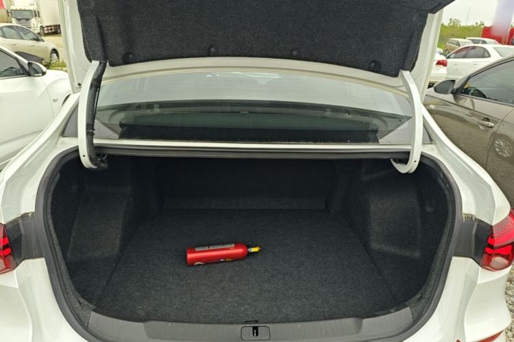 Used Chevrolet Monza 2024 1.5L Dual-Clutch Enjoyment Edition Trunk