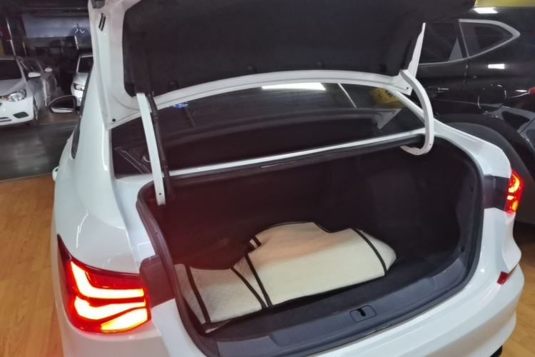 Used Chevrolet Monza 2024 1.5L Dual-Clutch Enjoyment Edition Trunk
