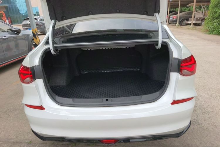 Used Chevrolet Monza 2024 1.5L Dual-Clutch Enjoyment Edition Trunk
