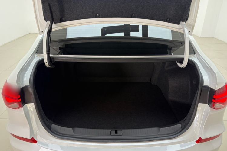 Used Chevrolet Monza 2024 1.5L Dual-Clutch Enjoyment Edition Trunk