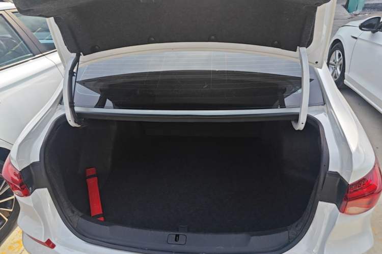 Used Chevrolet Monza 2024 1.5L Dual-Clutch Enjoyment Edition Trunk