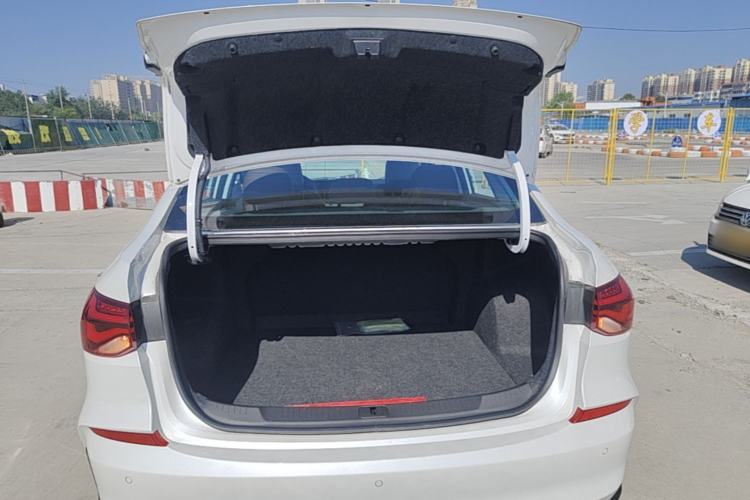 Used Chevrolet Monza 2024 1.5L Dual-Clutch Enjoyment Edition Trunk