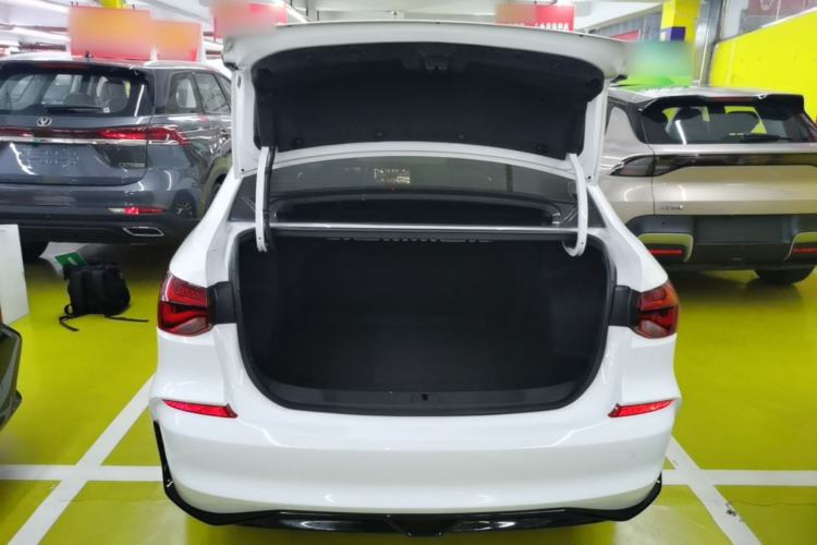 Used Chevrolet Monza 2024 1.5L Dual-Clutch Enjoyment Edition Trunk