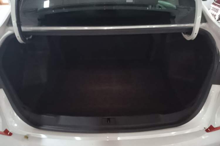 Used Chevrolet Monza 2024 1.5L Dual-Clutch Enjoyment Edition Trunk
