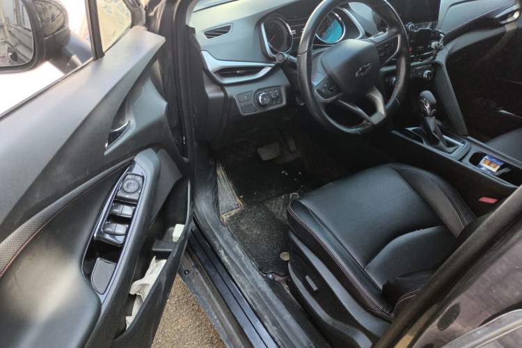 Used Chevrolet Orlando 2020 Light Hybrid Redline 530T Automatic Enjoyment Edition (5+2 Models) Driver Seat