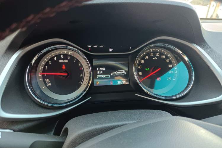 Used Chevrolet Orlando 2020 Light Hybrid Redline 530T Automatic Enjoyment Edition (5+2 Models) Instrument Cluster