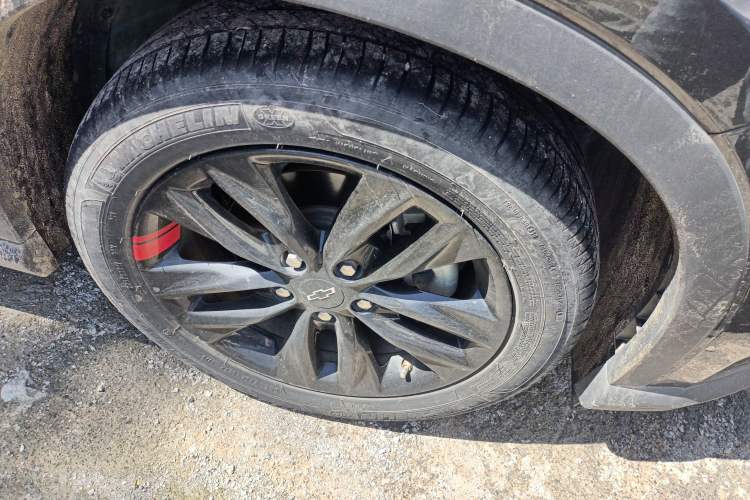 Used Chevrolet Orlando 2020 Light Hybrid Redline 530T Automatic Enjoyment Edition (5+2 Models) Right Front Wheel Hub