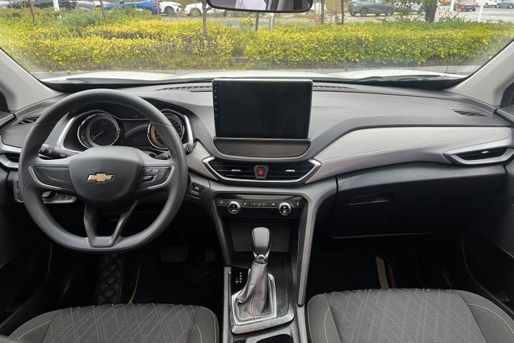 Used Chevrolet Orlando 2019 530T Automatic Luxury Edition (5+2 Seater) – China VI Standard Interior 1