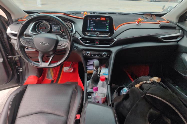 Used Chevrolet Orlando 2018 Redline 530T Automatic Zhaoxiang Edition (5+2 Seating) – China V Standard Center Console