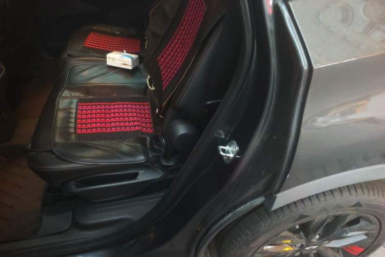 Used Chevrolet Orlando 2018 Redline 530T Automatic Enjoyment Edition (5+2 Model) – China V Standard Left Rear Seat