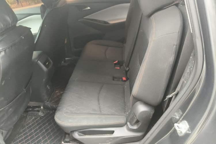Used Chevrolet Orlando 2018 530T Automatic Luxury Edition (5+2 Model) China V Standard Left Rear Seat