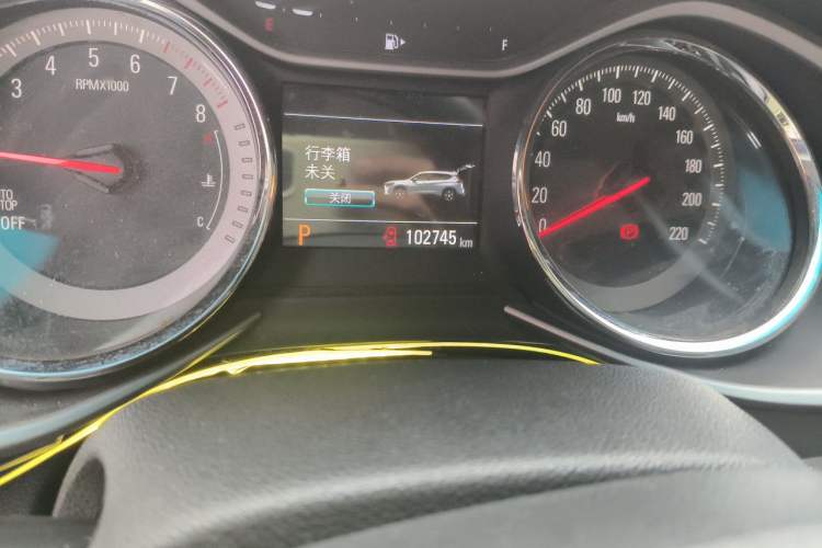 Used Chevrolet Orlando 2018 530T Automatic Luxury Edition (5+2 Model) China V Standard Odometer Close Up