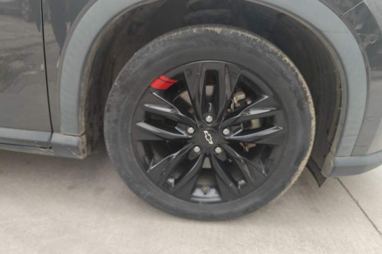 Used Chevrolet Orlando 2018 Redline 530T Automatic Zhaoxiang Edition (5+2 Seating) – China V Standard Right Front Wheel Hub